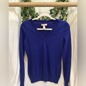 Blue wool V-neck long sleeve from Banana Republic